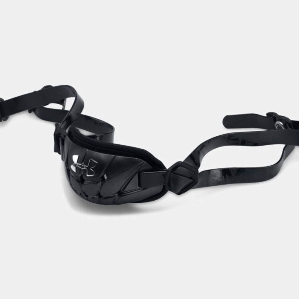 Under Armour men gameday pro chin strap